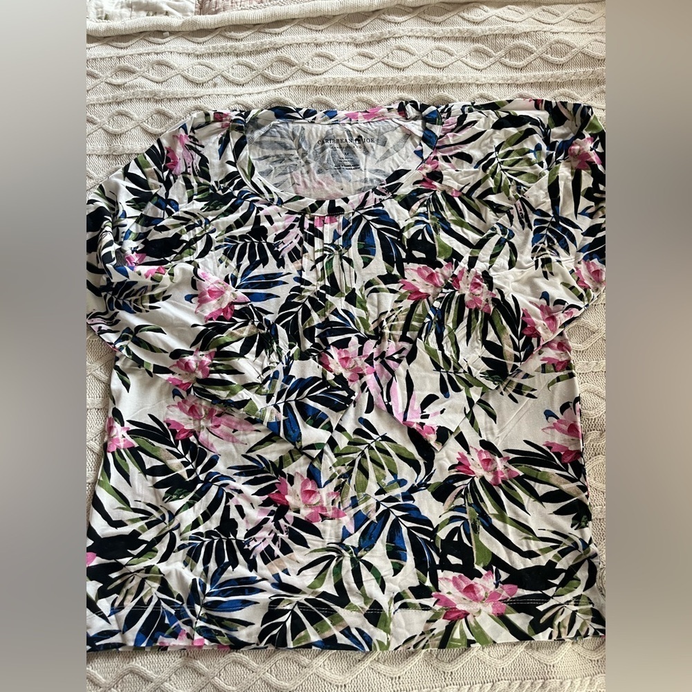 New! Caribbean Joe Floral Print Women's Top Size Medium - Picture 13 of 15